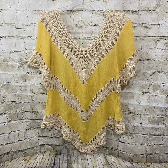 Umgee Yellow Beige Crochet V Neck Handkerchief Hem Boho Top - Picture 1 of 12